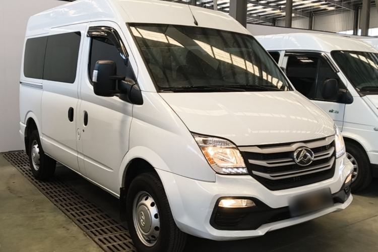 Used SAIC MAXUS Xintu V80 2024 Aotuntong Value Edition 6MT Short Wheelbase Mid-Height Roof 127 Ps 5/6 Seats Front Right 45 Deg