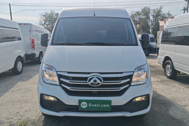 Used SAIC MAXUS Xintu V80 2024 Aotuntong Value Edition 6MT Short Wheelbase Mid-Height Roof 127 Ps 5/6 Seats Front