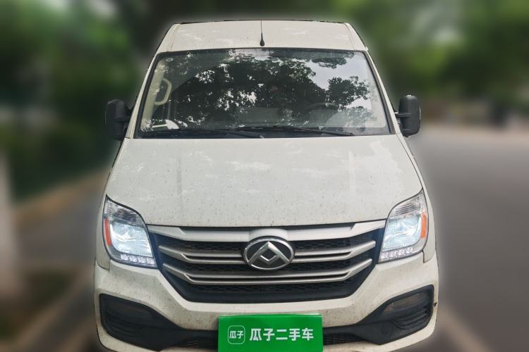 Used SAIC MAXUS Xintu V80 2024 Facelift Aoyuntong 6MT Long Wheelbase Mid-Top Version 147 Ps 6/7/8/9-Seater Front