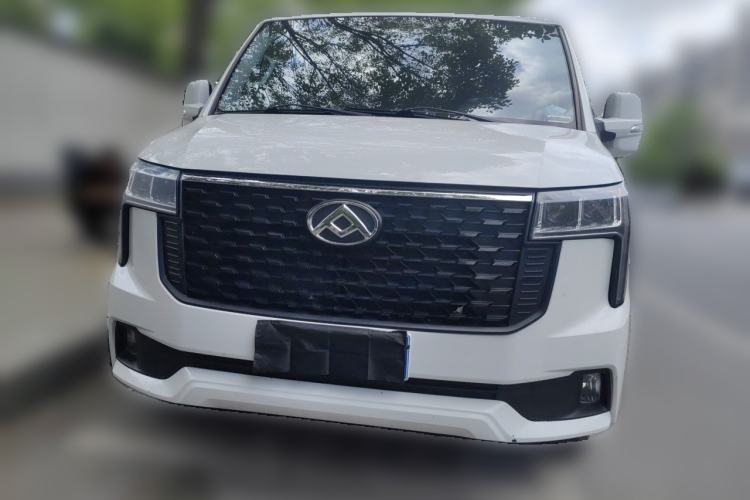 Used SAIC MAXUS Xintu V80 2024 Aotuntong Value Edition 6AMT Long Wheelbase Ultra-Low Roof 127 Ps 6/7/8/9-Seater Front