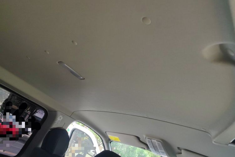 Used SAIC MAXUS Xintu V80 2024 Aotuntong Value Edition 6AMT Long Wheelbase Ultra-Low Roof 127 Ps 6/7/8/9-Seater Headliner