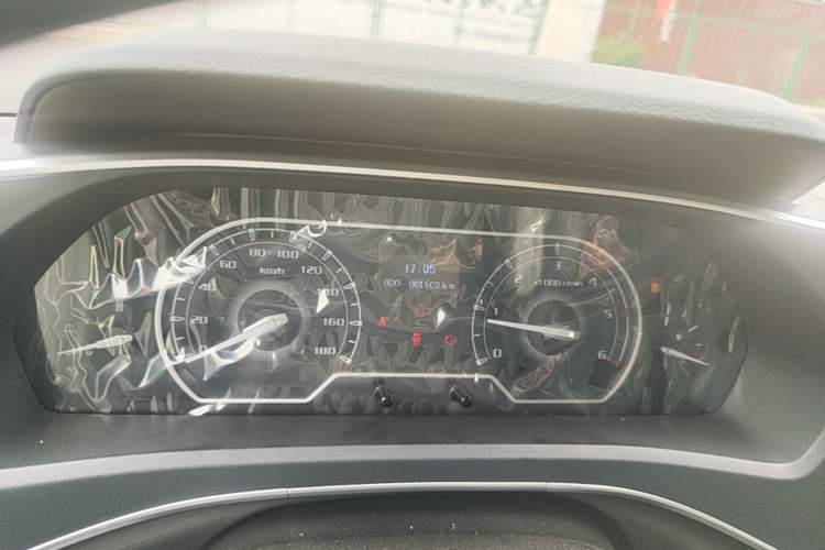 Used SAIC MAXUS Xintu V80 2024 Aotong Value Edition 6MT Long-Wheelbase Mid-Roof Model with 127 Ps Available in 6/7/8/9-Seater Configurations Instrument Cluster