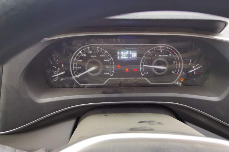 Used SAIC MAXUS Xintu V80 2024 Aoyuntong 6MT Long-Wheelbase Mid-Roof Model 127 Ps 6/7/8/9 Seater Instrument Cluster