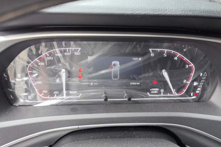 Used SAIC MAXUS Xintu V80 2024 Aoyuntong 6MT Long-Wheelbase Mid-Roof Model 127 Ps 6/7/8/9 Seater Instrument Cluster