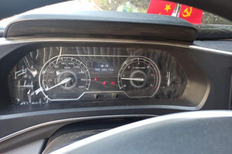 Used SAIC MAXUS Xintu V80 2024 Aotong Value Edition 6MT Long-Wheelbase Mid-Roof Model with 127 Ps Available in 6/7/8/9-Seater Configurations Instrument Cluster