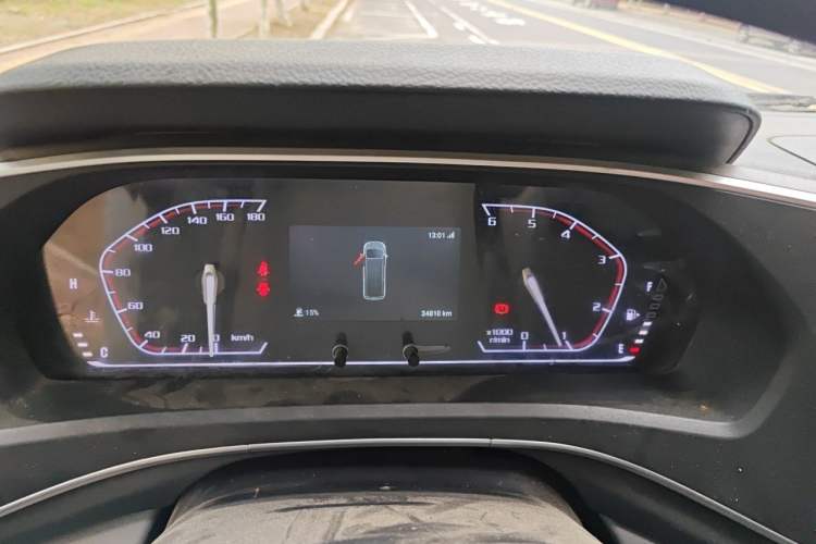 Used SAIC MAXUS Xintu V80 2024 Aotuntong 6MT Long-Wheelbase Ultra-Low Roof 127 Ps 6/7/8/9-Seater Instrument Cluster