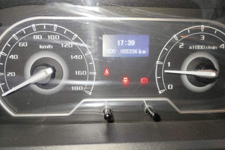 Used SAIC MAXUS Xintu V80 2024 Aotong Value Edition 6MT Long-Wheelbase Mid-Roof Model with 127 Ps Available in 6/7/8/9-Seater Configurations Instrument Cluster