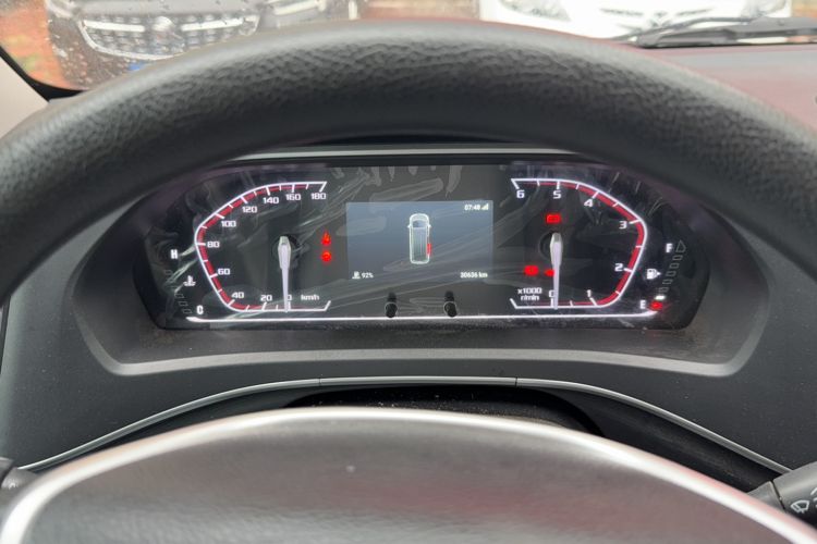 Used SAIC MAXUS Xintu V80 2024 Aoyuntong 6MT Short-Wheelbase Mid-Roof Model 147 Ps 5/6 Seats Interior 6