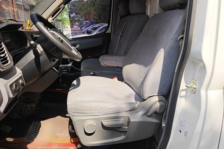 Used SAIC MAXUS Xintu V80  Left Rear Seat