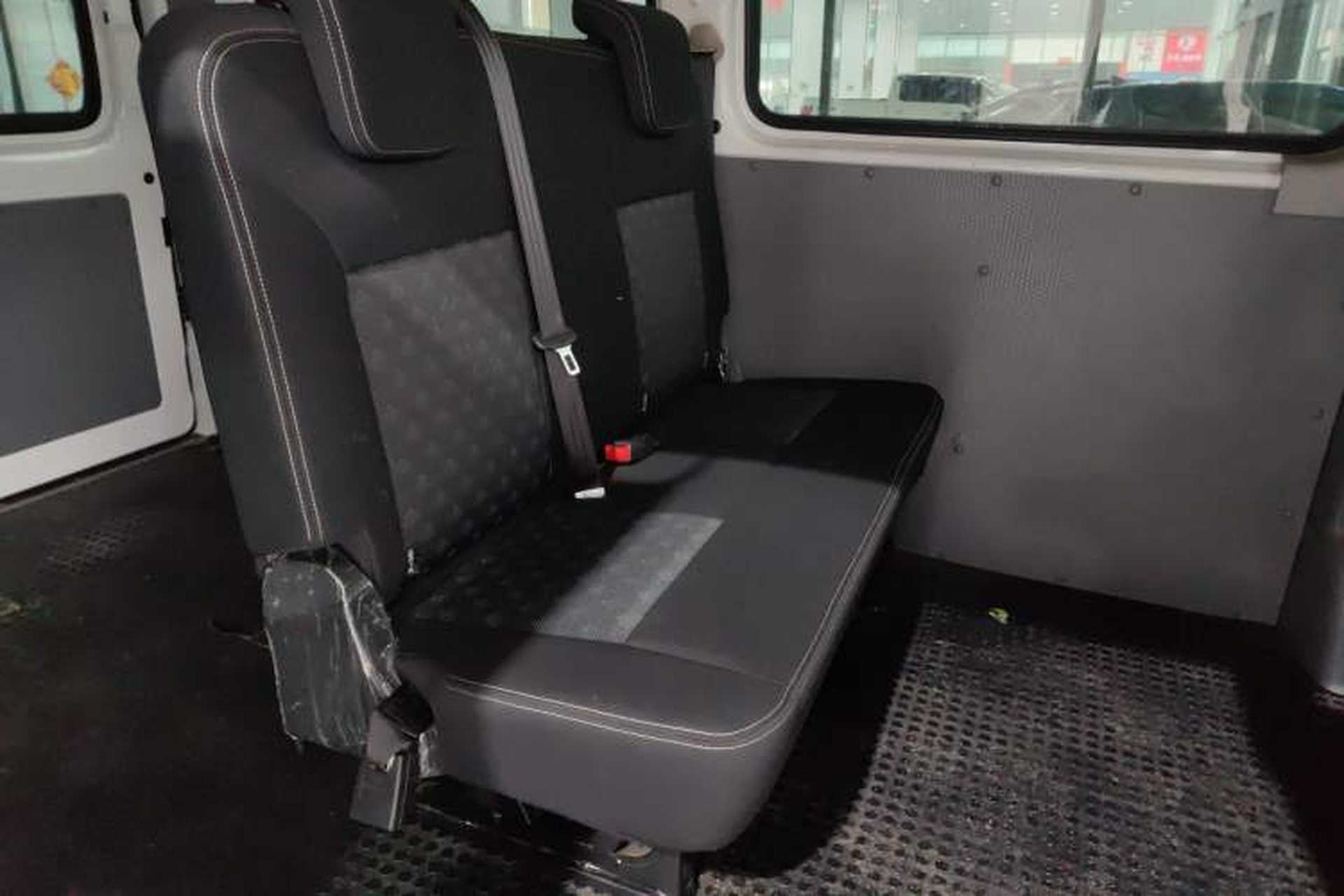 Used SAIC MAXUS Xintu V80 2024 Aotuntong Value Edition 6MT Short Wheelbase Mid-Height Roof 127 Ps 5/6 Seats Left Rear Seat