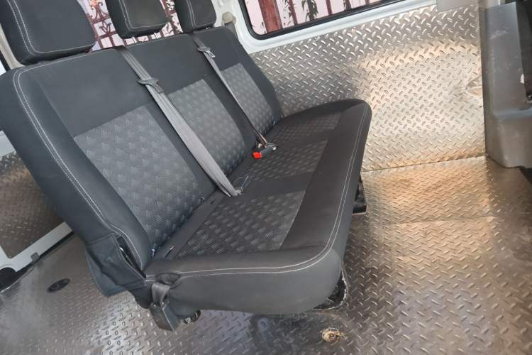 Used SAIC MAXUS Xintu V80 2024 Aotuntong 6MT Short-Wheelbase Ultra-Low Roof 127 Ps 5/6 Seats Left Rear Seat