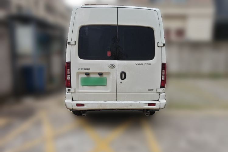 Used SAIC MAXUS Xintu V80 2024 Facelift Aoyuntong 6AMT Long Wheelbase Mid-Roof Version 147 Ps 6/7/8/9-Seater Rear
