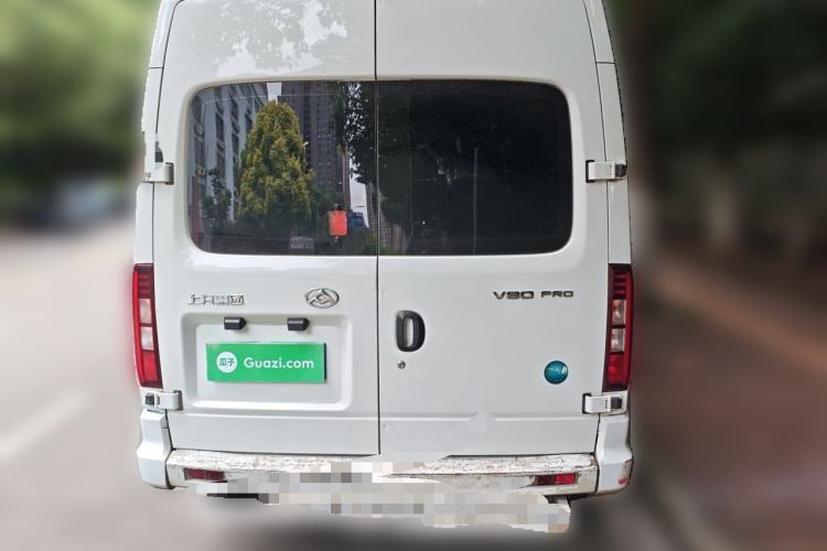 Used SAIC MAXUS Xintu V80 2024 Aoyuntong 6MT Long-Wheelbase Mid-Roof Model 127 Ps 6/7/8/9 Seater Rear