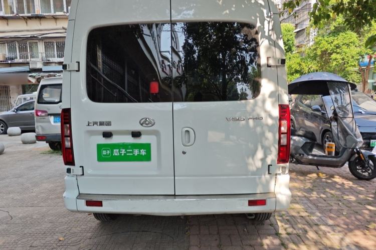 Used SAIC MAXUS Xintu V80 2024 Aotuntong 6MT Long-Wheelbase Mid-Roof Model 147 Ps 6/7/8/9-Seater Rear