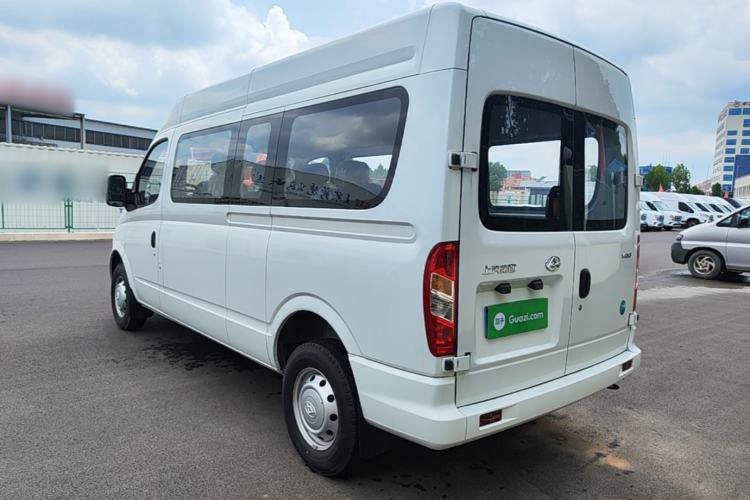 Used SAIC MAXUS Xintu V80 2024 Aotong Value Edition 6MT Long-Wheelbase Mid-Roof Model with 127 Ps Available in 6/7/8/9-Seater Configurations Rear Left 45 Deg