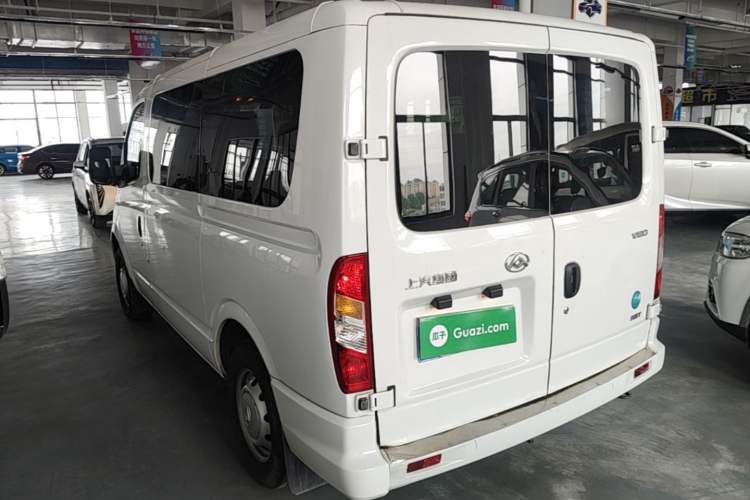 Used SAIC MAXUS Xintu V80 2024 Aotong Value Edition 6AMT Short Wheelbase Ultra-Low Roof 127 Ps 5-Seater Rear Left 45 Deg