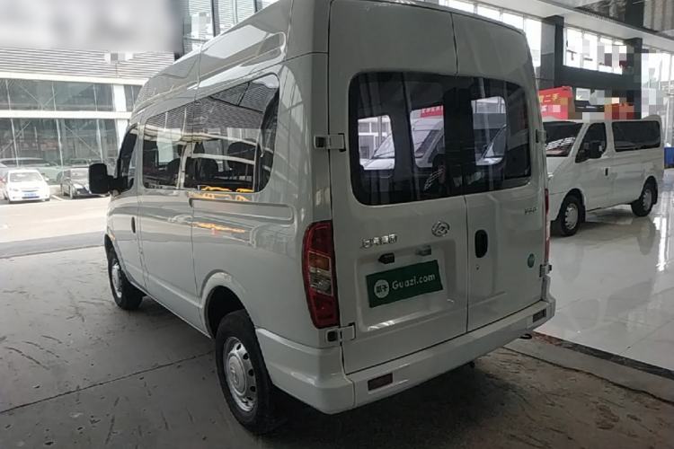 Used SAIC MAXUS Xintu V80 2024 Aotuntong Value Edition 6MT Short Wheelbase Mid-Height Roof 127 Ps 5/6 Seats Rear Left 45 Deg