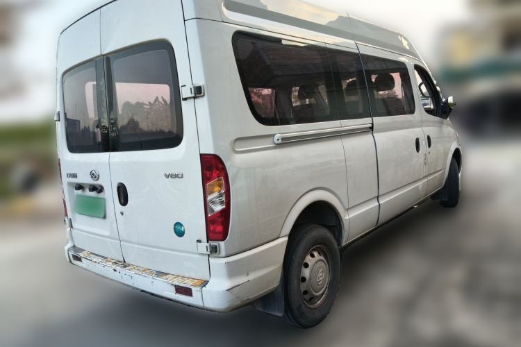 Used SAIC MAXUS Xintu V80 2024 Aotong Value Edition 6MT Long-Wheelbase Mid-Roof Model with 127 Ps Available in 6/7/8/9-Seater Configurations Rear Right 45 Deg