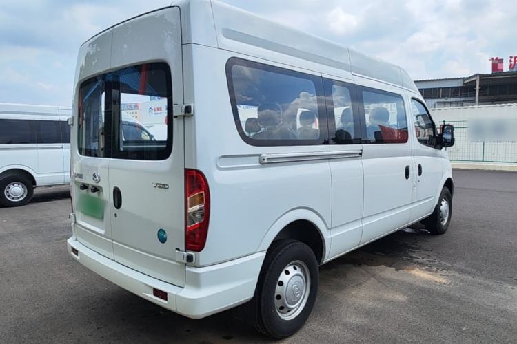 Used SAIC MAXUS Xintu V80 2024 Aotong Value Edition 6MT Long-Wheelbase Mid-Roof Model with 127 Ps Available in 6/7/8/9-Seater Configurations Rear Right 45 Deg