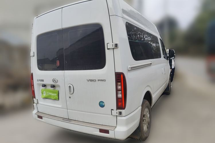 Used SAIC MAXUS Xintu V80 2024 Aotuntong 6MT Short-Wheelbase Mid-Roof Model with 127 Ps 5/6 Seats Rear Right 45 Deg