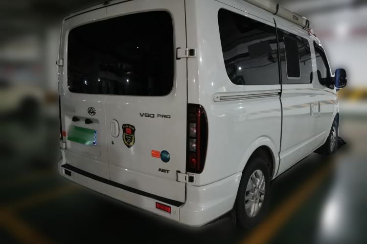 Used SAIC MAXUS Xintu V80 2024 Aotuntong 6AMT Short Wheelbase Ultra-Low Roof 147 Ps 5/6 Seats Rear Right 45 Deg