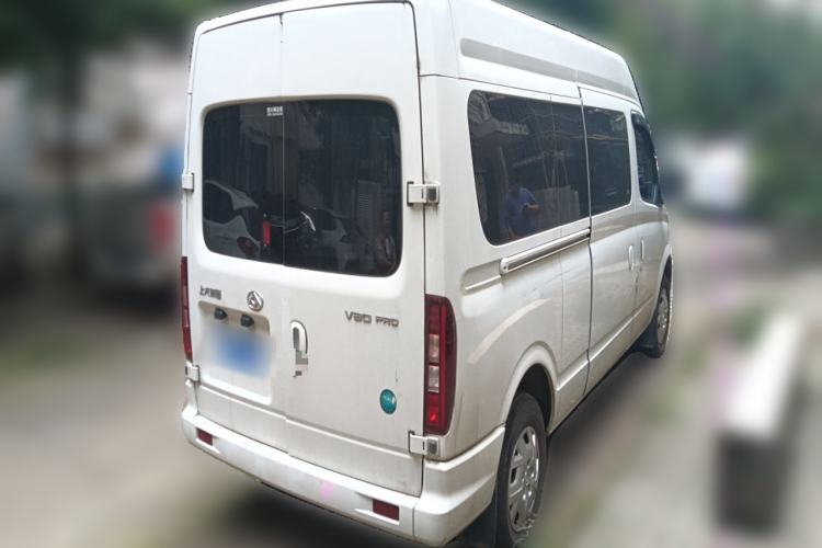 Used SAIC MAXUS Xintu V80 2024 Aotong Value Edition 6MT Long-Wheelbase Mid-Roof Model with 127 Ps Available in 6/7/8/9-Seater Configurations Rear Right 45 Deg
