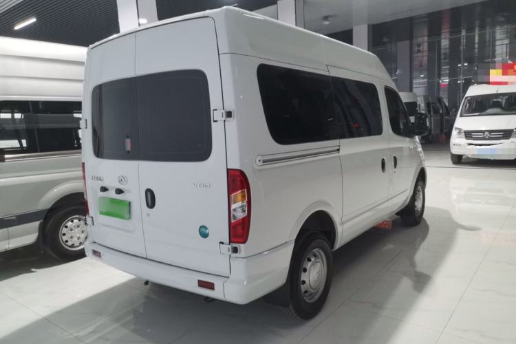 Used SAIC MAXUS Xintu V80 2024 Aotuntong Value Edition 6MT Short Wheelbase Mid-Height Roof 127 Ps 5/6 Seats Rear Right 45 Deg