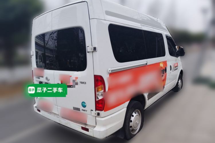 Used SAIC MAXUS Xintu V80 2024 Aotong 6AMT Short Wheelbase Mid-Roof Model with 127 Ps 5 Seats Rear Right 45 Deg