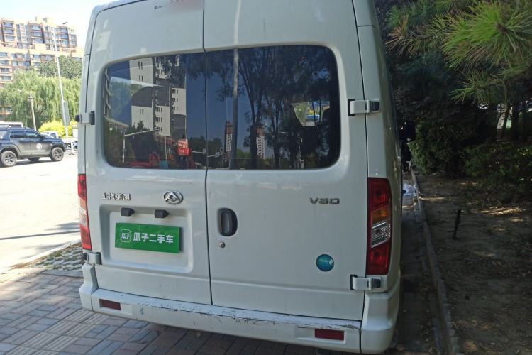 Used SAIC MAXUS Xintu V80 2024 Aotong Value Edition 6MT Long-Wheelbase Mid-Roof Model with 127 Ps Available in 6/7/8/9-Seater Configurations Rear Right 45 Deg