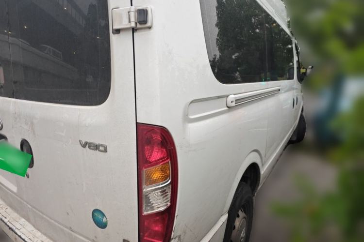 Used SAIC MAXUS Xintu V80 2024 Aotong Value Edition 6MT Long-Wheelbase Mid-Roof Model with 127 Ps Available in 6/7/8/9-Seater Configurations Rear Right 45 Deg