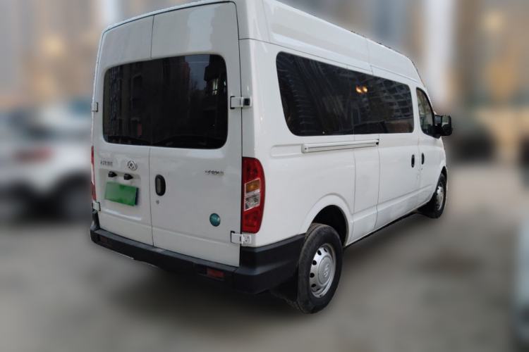 Used SAIC MAXUS Xintu V80 2024 Aotong Value Edition 6MT Long-Wheelbase Mid-Roof Model with 127 Ps Available in 6/7/8/9-Seater Configurations Rear Right 45 Deg