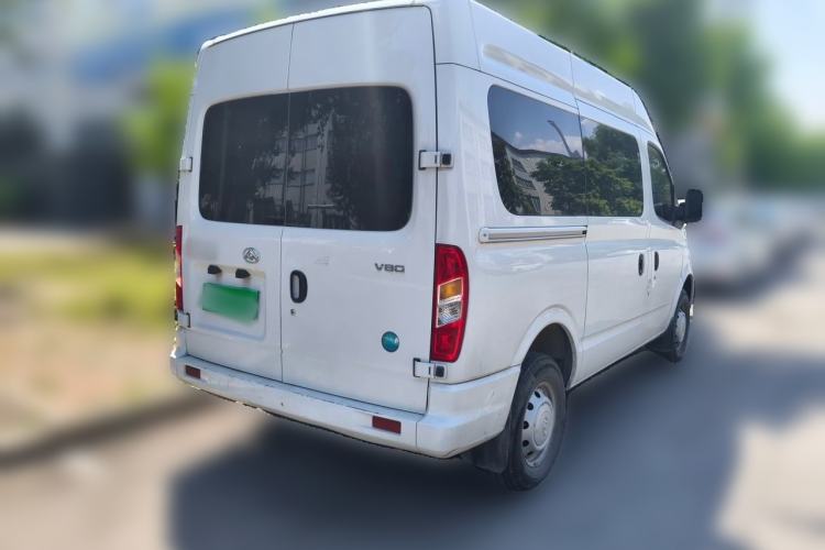 Used SAIC MAXUS Xintu V80 2024 Aotuntong Value Edition 6MT Short Wheelbase Mid-Height Roof 127 Ps 5/6 Seats Rear Right 45 Deg