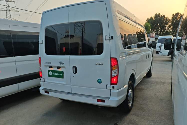 Used SAIC MAXUS Xintu V80 2024 Aotong Value Edition 6MT Long-Wheelbase Mid-Roof Model with 127 Ps Available in 6/7/8/9-Seater Configurations Rear Right 45 Deg