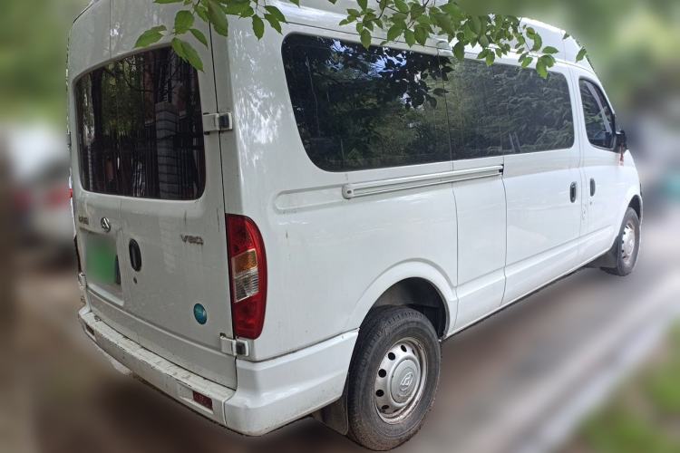 Used SAIC MAXUS Xintu V80 2024 Aotong Value Edition 6MT Long-Wheelbase Mid-Roof Model with 127 Ps Available in 6/7/8/9-Seater Configurations Rear Right 45 Deg