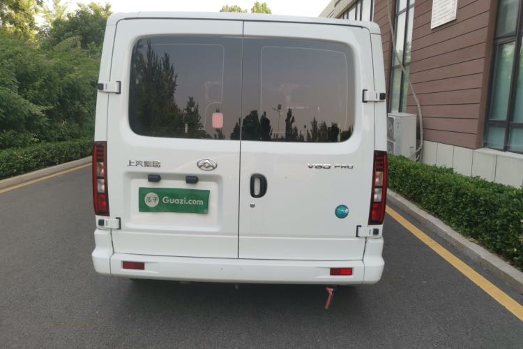 Used SAIC MAXUS Xintu V80 2024 Aotuntong 6MT Short-Wheelbase Ultra-Low Roof 127 Ps 5/6 Seats Rear