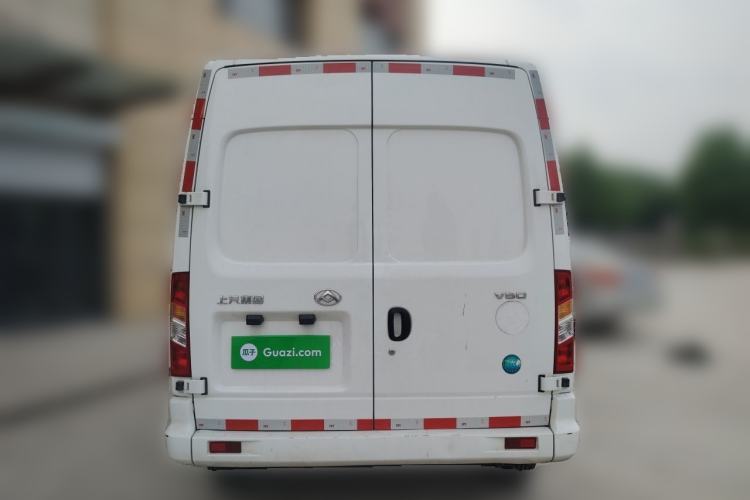 Used SAIC MAXUS Xintu V80 2024 City Distribution King PLUS Value Edition 6MT Short Wheelbase Mid-Roof Design 127 Ps 3 Seats Rear