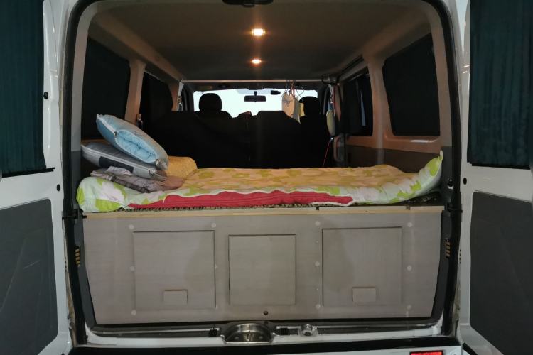 Used SAIC MAXUS Xintu V80 2024 Aotuntong 6AMT Short Wheelbase Ultra-Low Roof 147 Ps 5/6 Seats Trunk