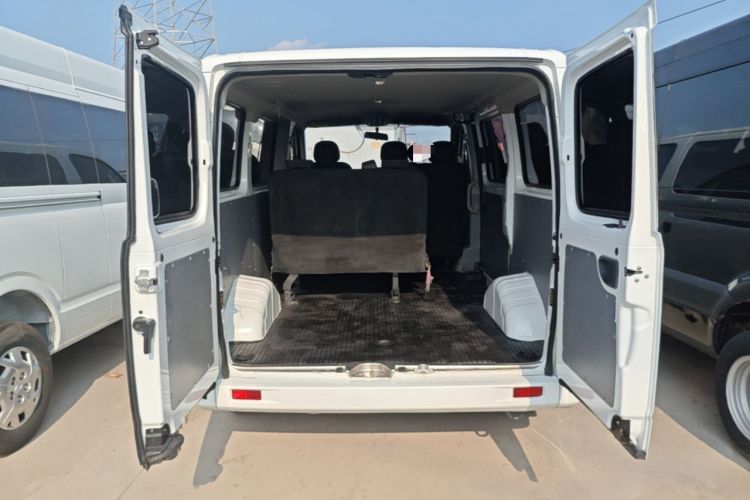Used SAIC MAXUS Xintu V80 2024 Aotuntong Value Edition 6MT Short Wheelbase Ultra-Low Roof 127 Ps 5/6 Seats Trunk