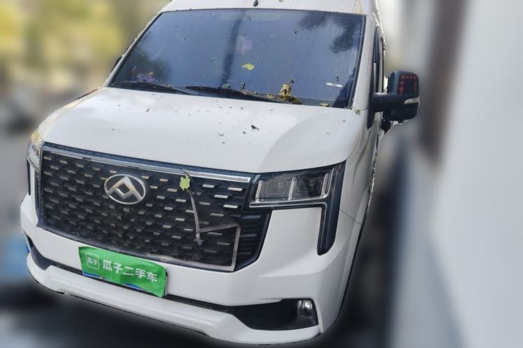 SAIC MAXUS Xintu V80 2024 Aotong Value Edition 6MT Short Wheelbase Mid-Height Roof 127 Ps 5-Seater