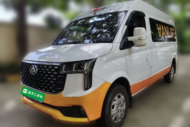 Used SAIC MAXUS Xintu V80 2025 PRO Aoyuntong 2.0T Automatic Long-Wheelbase Mid-Roof Model with 6/7/8/9 Seats