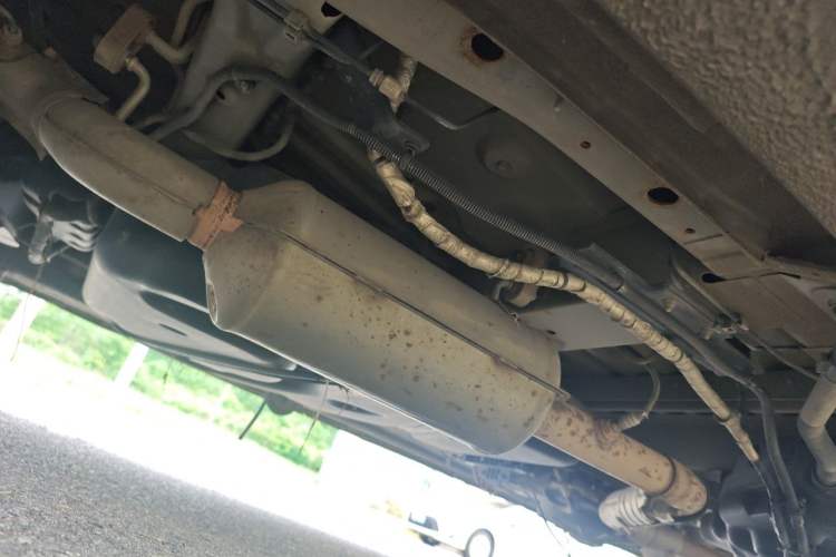 Used SAIC MAXUS Xintu V80  Chassis Front Left