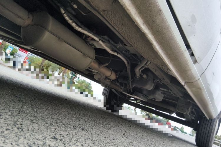 Used SAIC MAXUS Xintu V80  Chassis Front Left