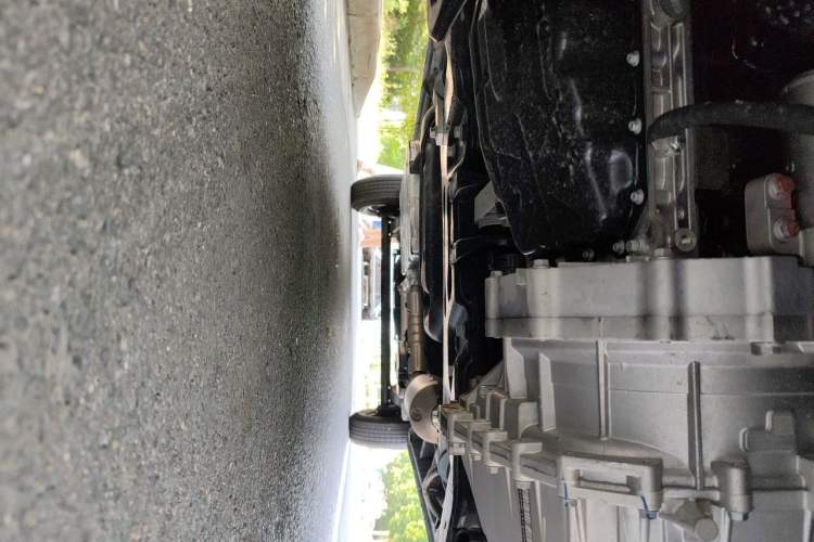 Used SAIC MAXUS Xintu V80  Chassis Front