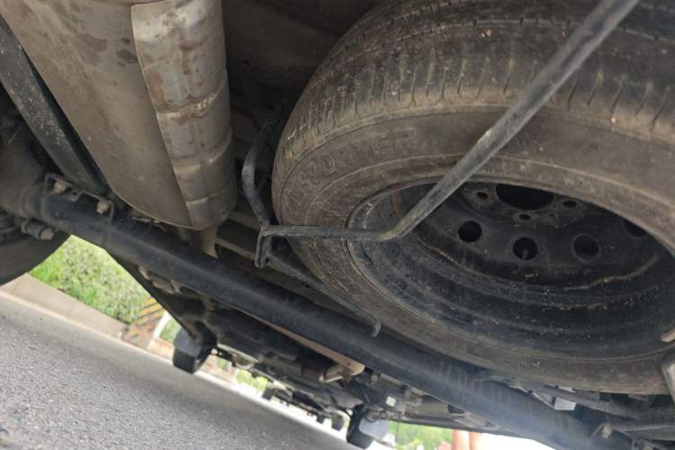 Used SAIC MAXUS Xintu V80  Chassis Rear