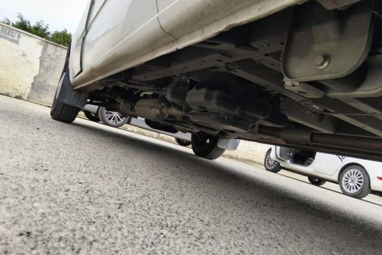 Used SAIC MAXUS Xintu V80  Chassis Rear Left