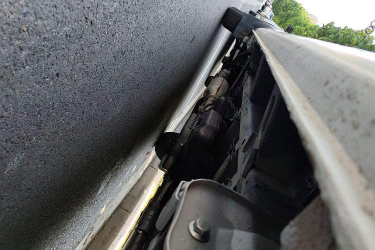 Used SAIC MAXUS Xintu V80  Chassis Rear Left