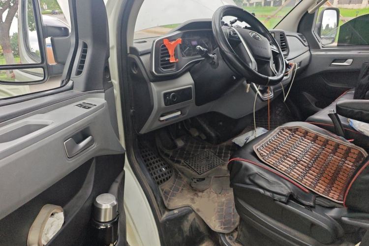 Used SAIC MAXUS Xintu V80  Driver Seat