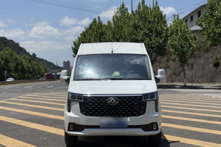 Used SAIC MAXUS Xintu V80 2025 PRO Aoyuntong 2.0T AMT Short Wheelbase Mid-Height 5/6-Seater Exterior 1