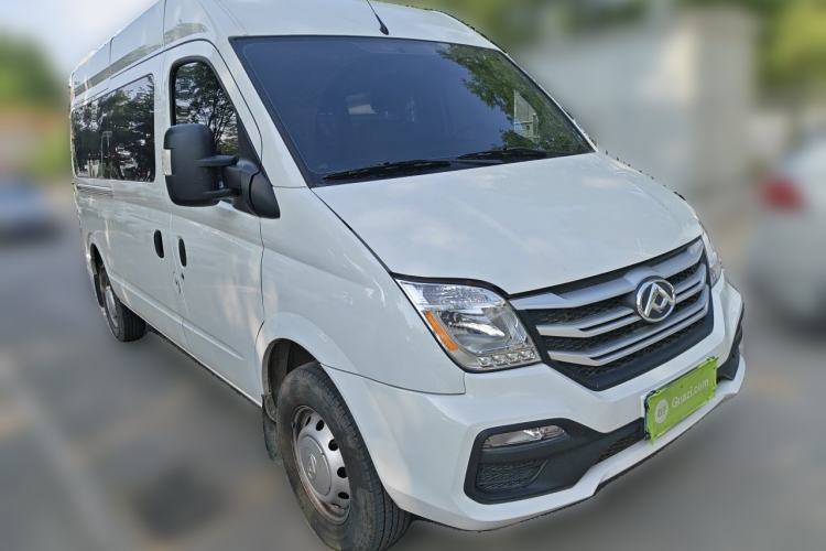 Used SAIC MAXUS Xintu V80 2025 Value Edition Aoyuntong 2.0T Manual Long Wheelbase Mid-Height Design 127 Ps 6/7/9-Seater Exterior 2