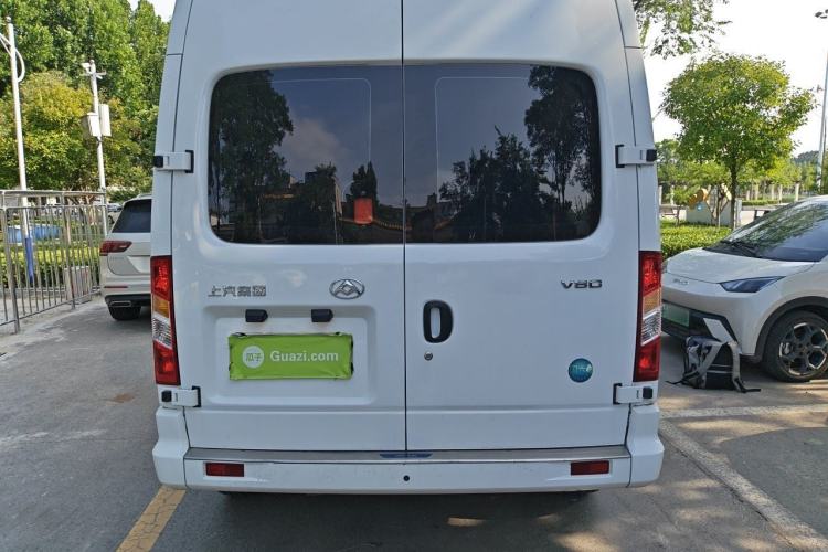 Used SAIC MAXUS Xintu V80 2025 Value Edition Aoyuntong 2.0T Manual Long Wheelbase Mid-Height Design 127 Ps 6/7/9-Seater Exterior 4